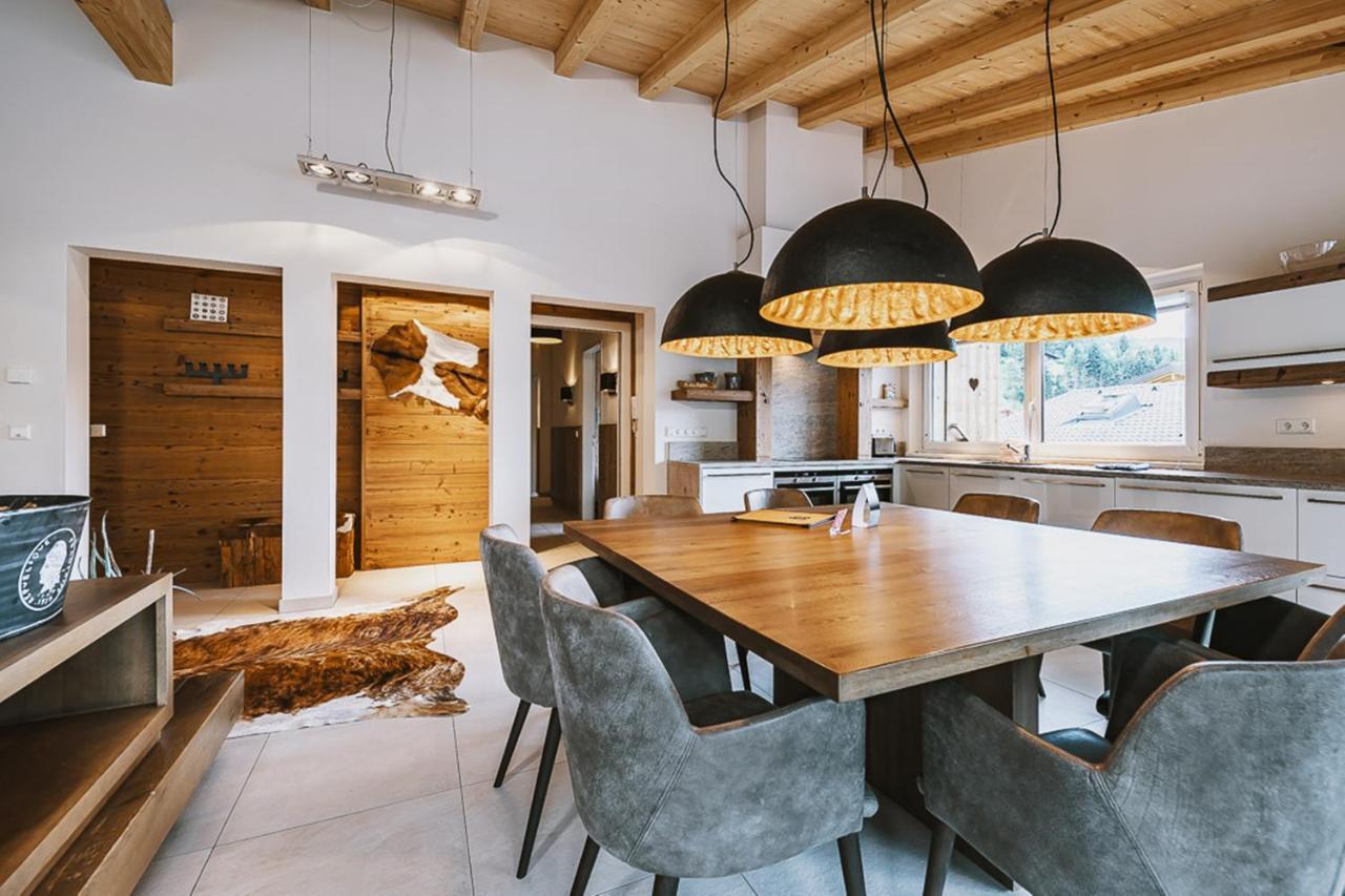 Avenida Mountain Lodges คาพรูน ภายนอก รูปภาพ